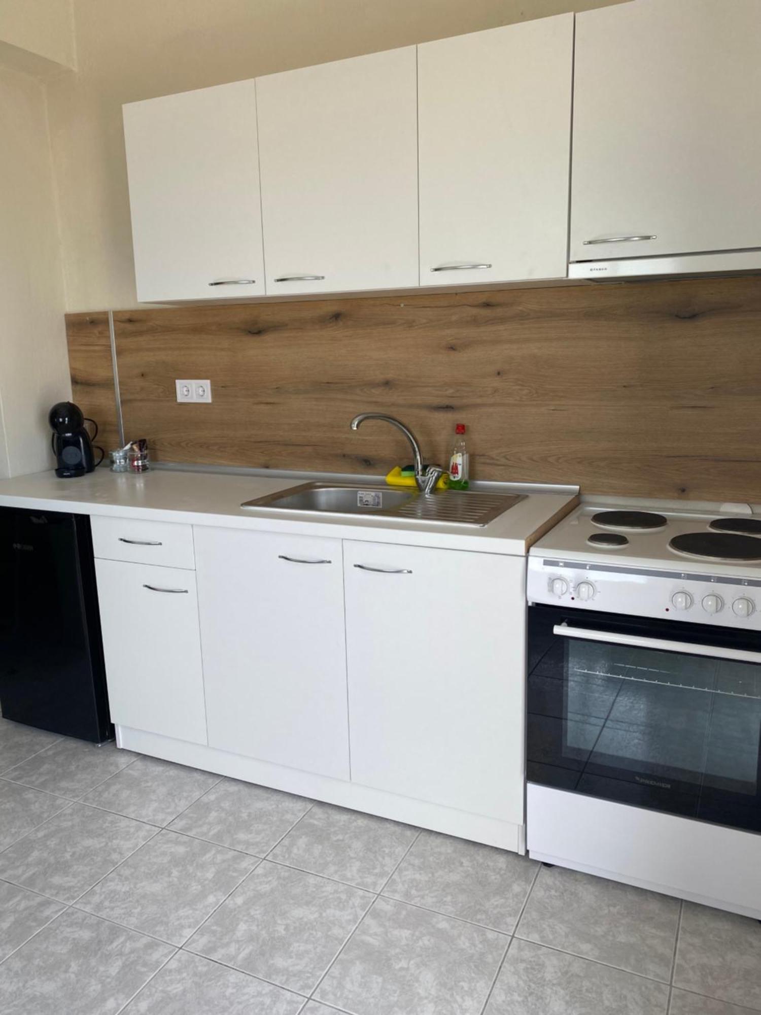Sun & Sea Apartman Néa Iráklia Kültér fotó