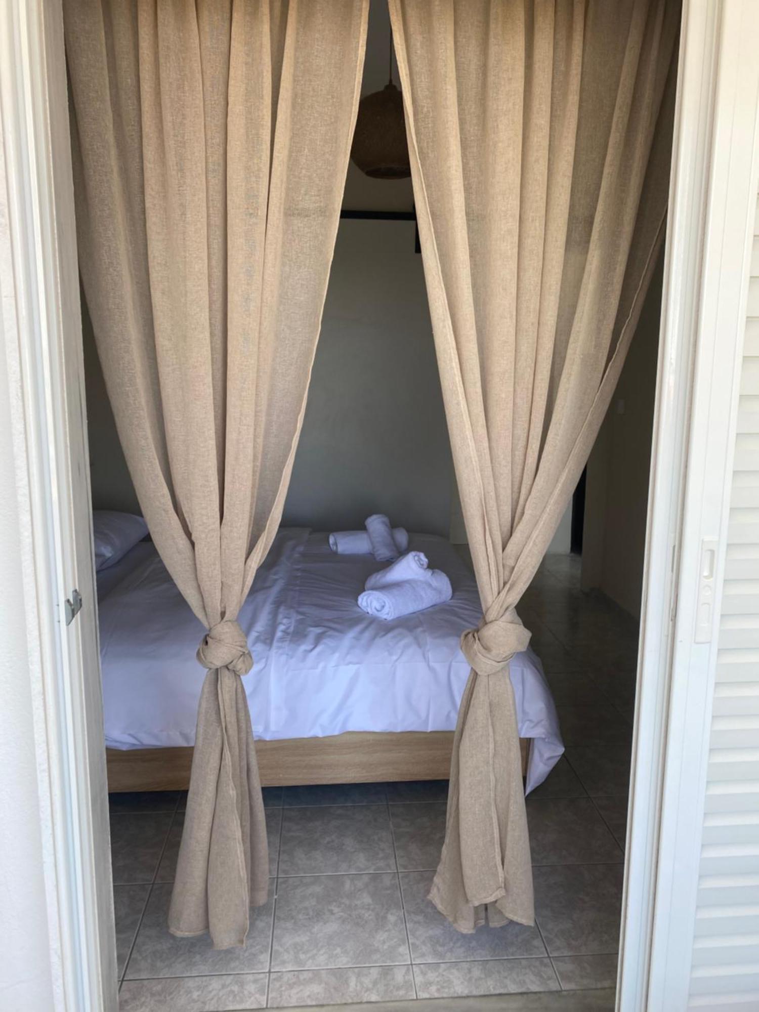 Sun & Sea Apartman Néa Iráklia Kültér fotó